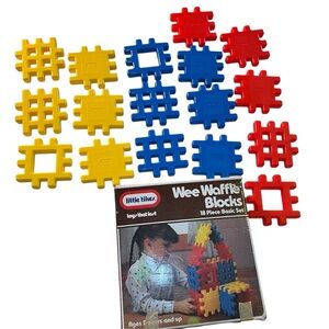 Vintage Little Tikes Wee Waffle 17 Piece Set Plastic Building Block Panels